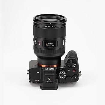 Amazon.com : Viltrox AF 35mm F1.2 LAB FE Full Frame Lens for